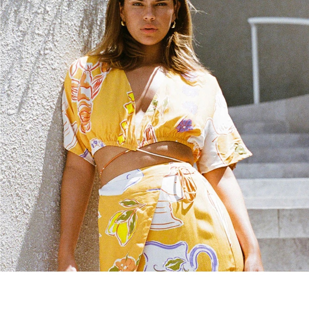 Sabo Skirt Orange Floral Crop Top